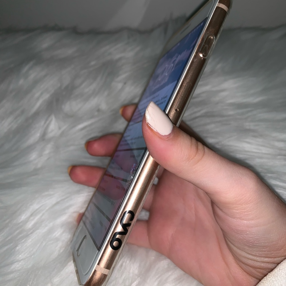 Snowflake iPhone Case - Picture 2 of 4
